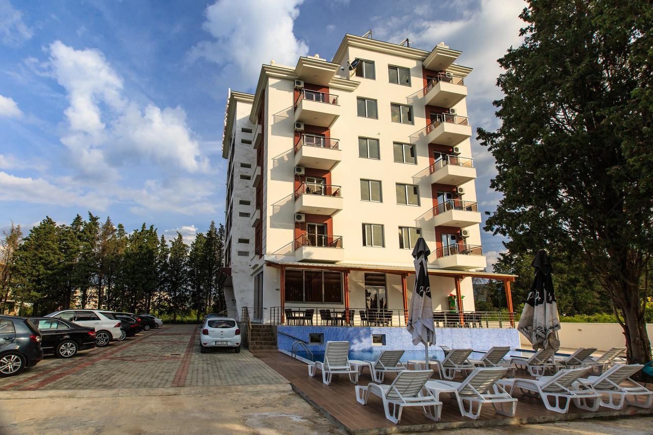 Hotel Hoti II Ulcinj Exteriör bild